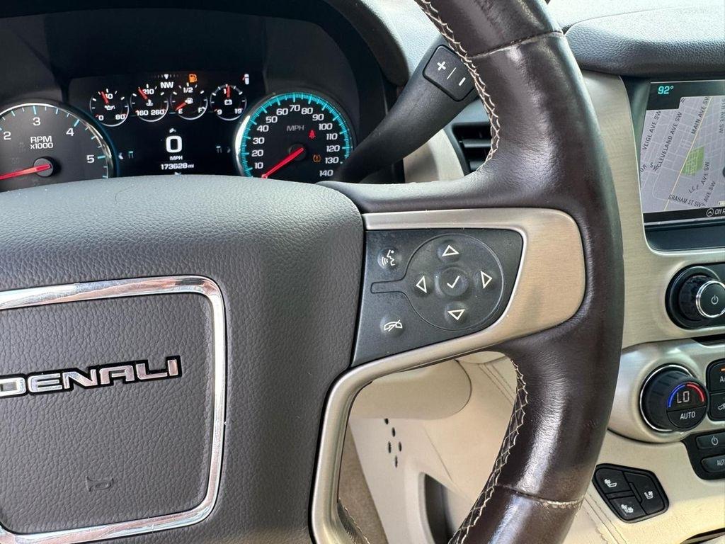 GMC Yukon XL 4WD 4dr Denali 2017