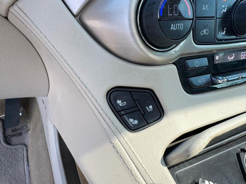 GMC Yukon XL 4WD 4dr Denali 2017
