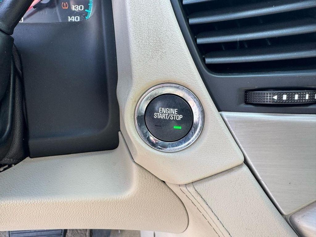 GMC Yukon XL 4WD 4dr Denali 2017