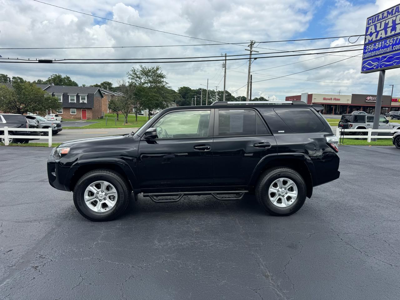 Toyota 4Runner SR5 4WD (Natl) 2021