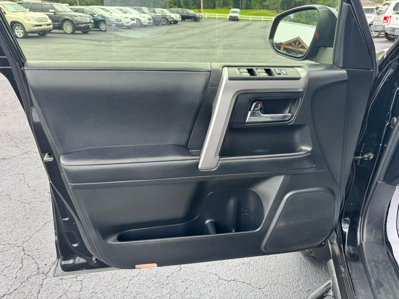 Toyota 4Runner SR5 4WD (Natl) 2021