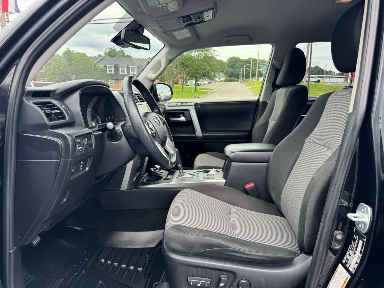 Toyota 4Runner SR5 4WD (Natl) 2021