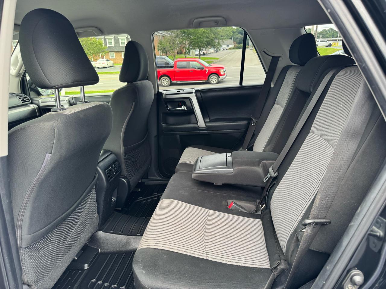 Toyota 4Runner SR5 4WD (Natl) 2021
