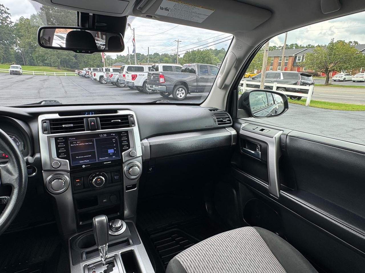 Toyota 4Runner SR5 4WD (Natl) 2021