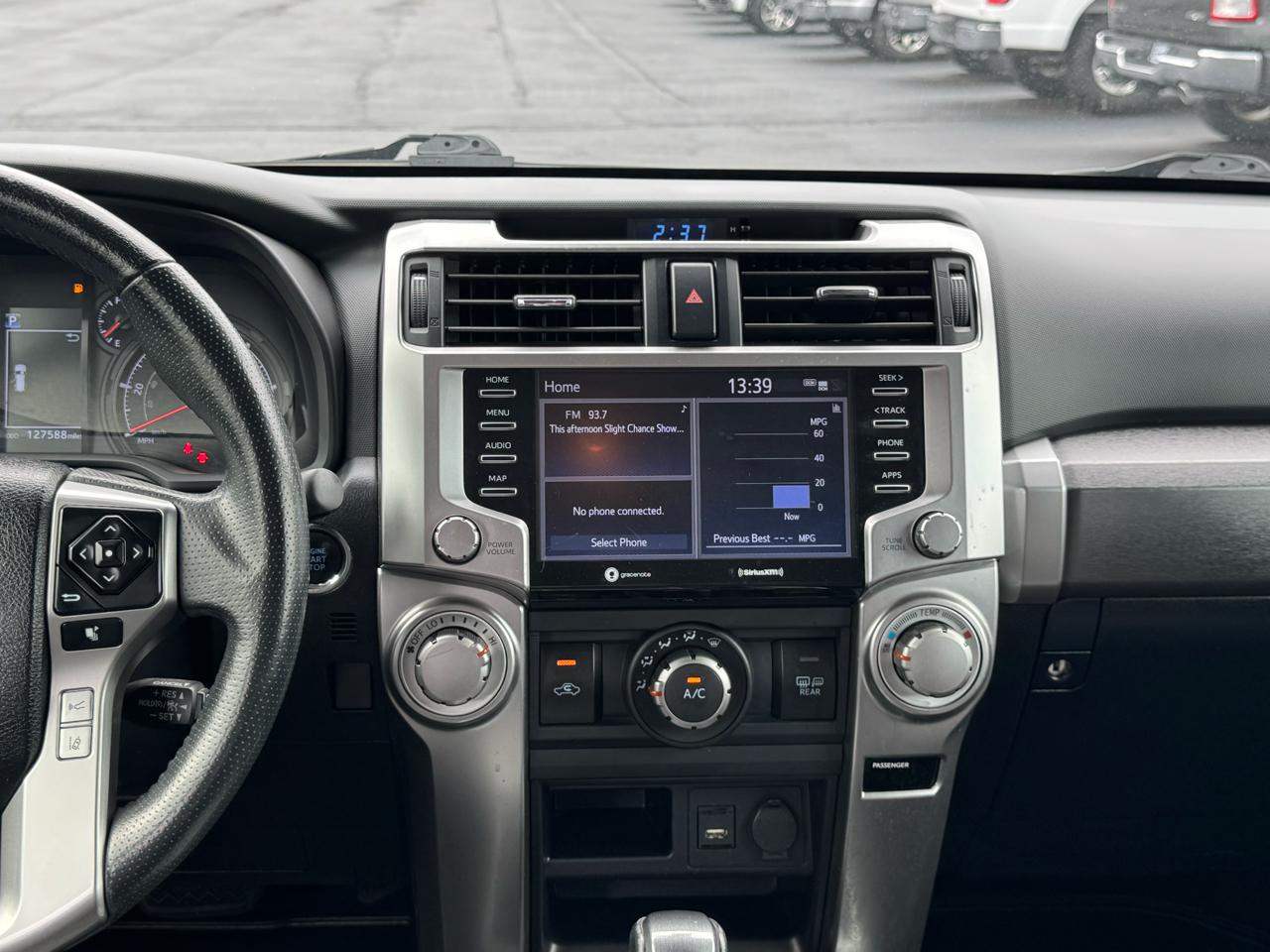Toyota 4Runner SR5 4WD (Natl) 2021