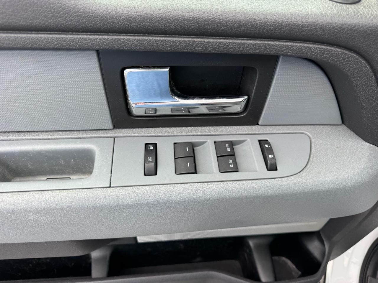 Ford F-150 4WD SuperCrew 145" XLT 2014