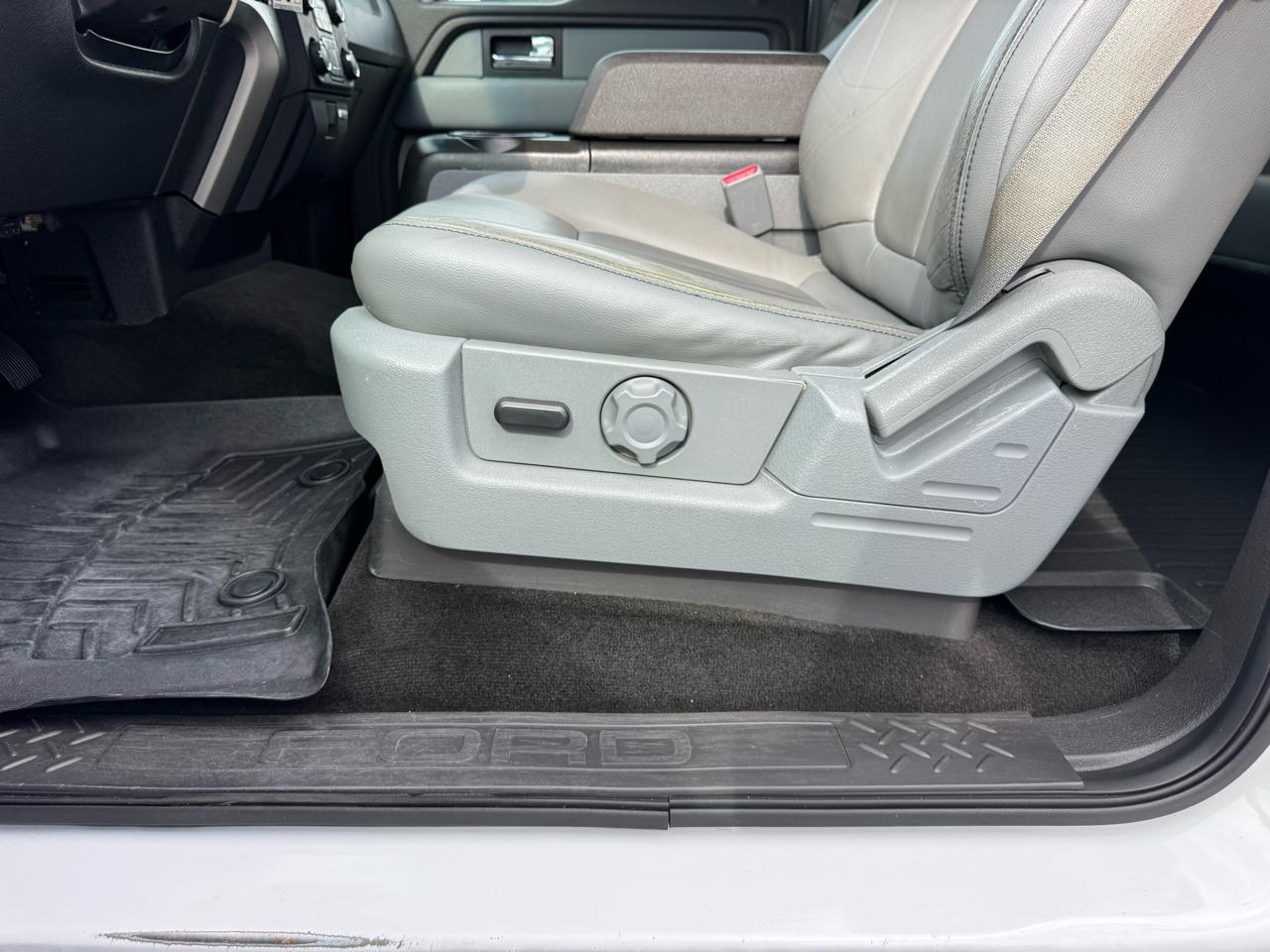 Ford F-150 4WD SuperCrew 145" XLT 2014