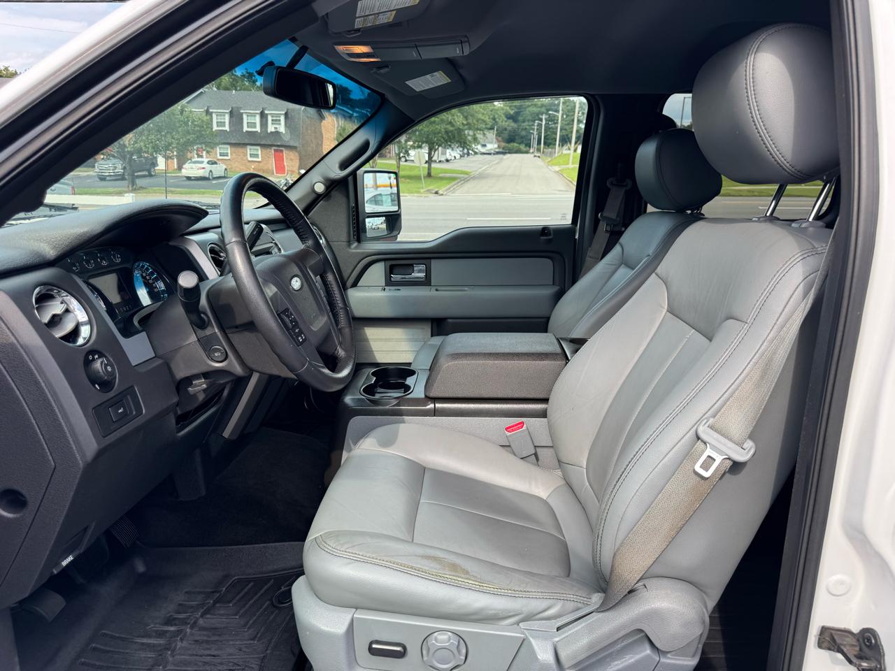 Ford F-150 4WD SuperCrew 145" XLT 2014