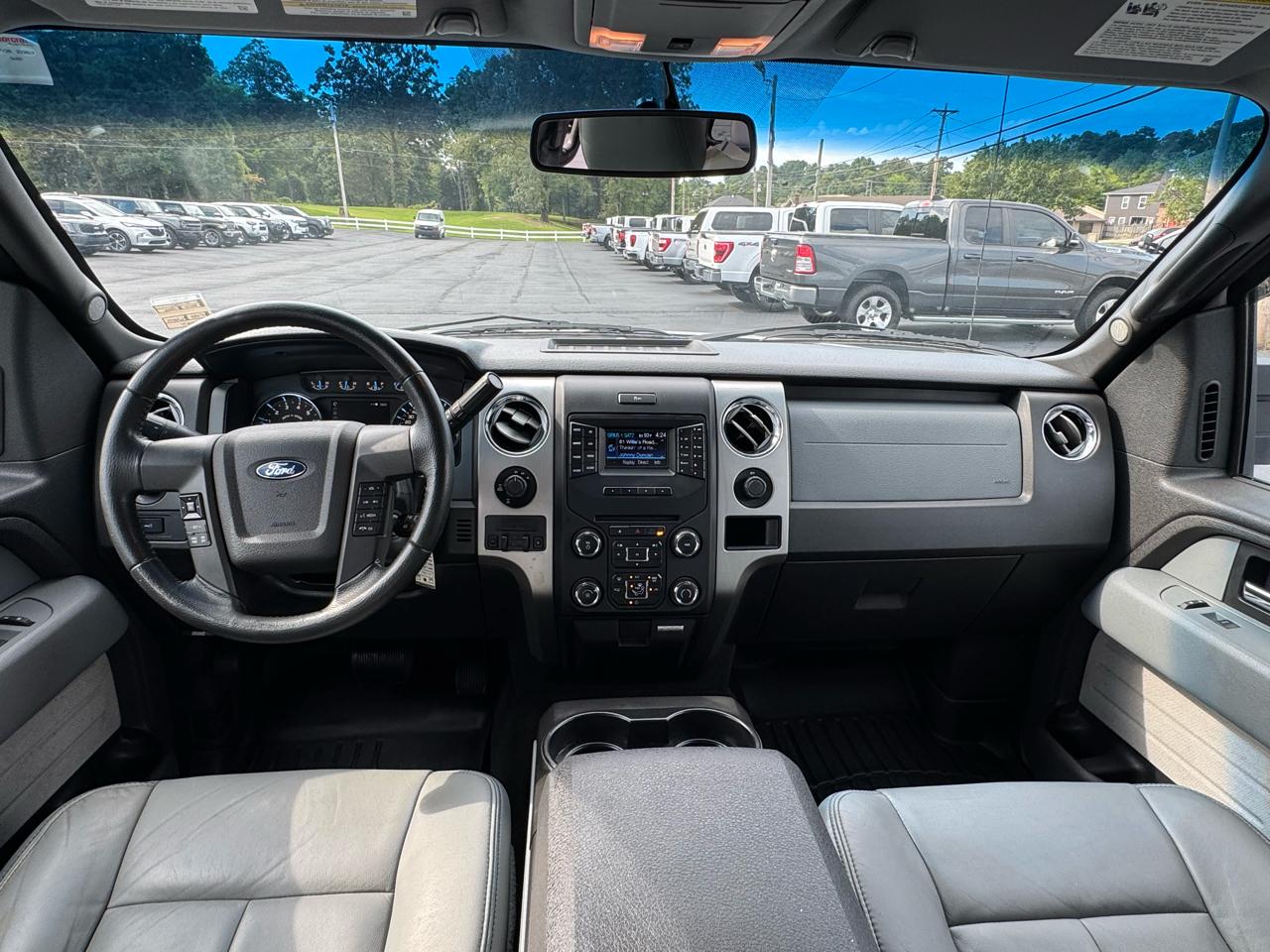 Ford F-150 4WD SuperCrew 145" XLT 2014