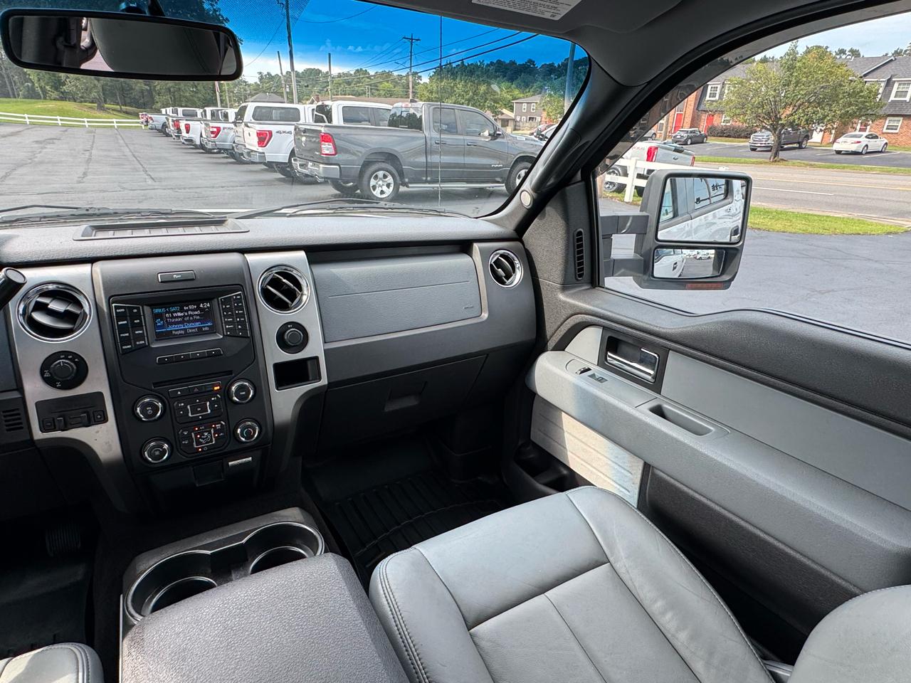 Ford F-150 4WD SuperCrew 145" XLT 2014