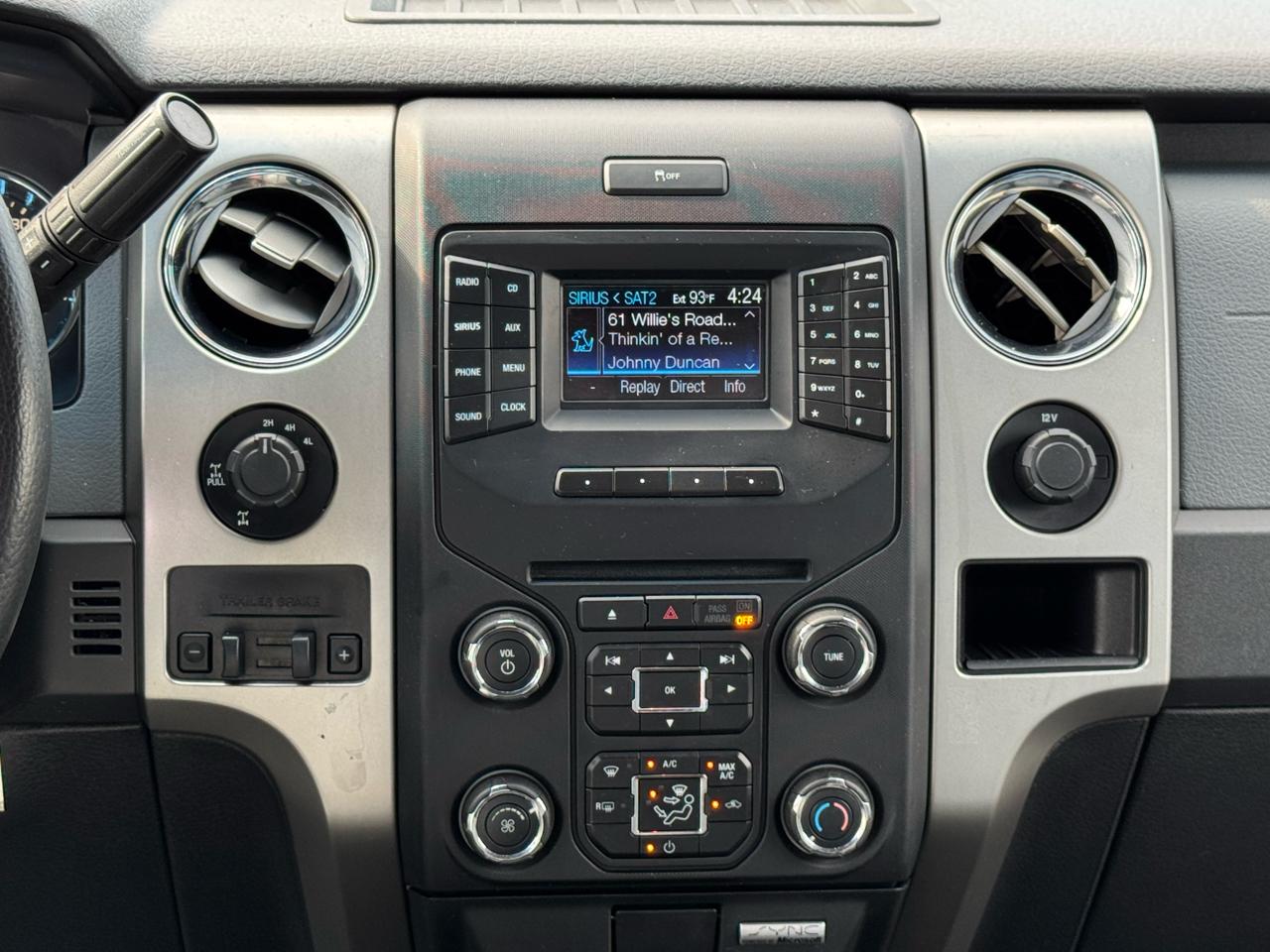Ford F-150 4WD SuperCrew 145" XLT 2014