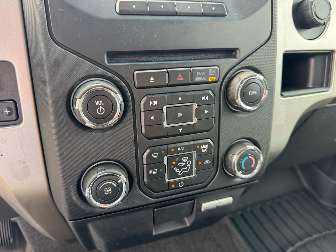 Ford F-150 4WD SuperCrew 145" XLT 2014