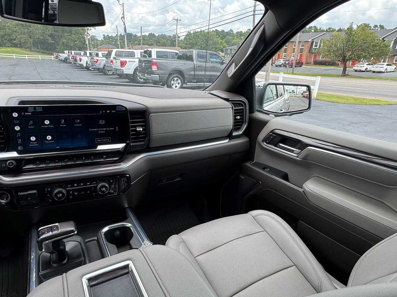 Chevrolet Silverado 1500 4WD Crew Cab 147" LTZ 2022