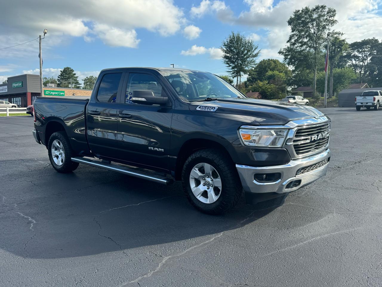 RAM 1500 Big Horn 4x4 Quad Cab 6'4" Box 2021