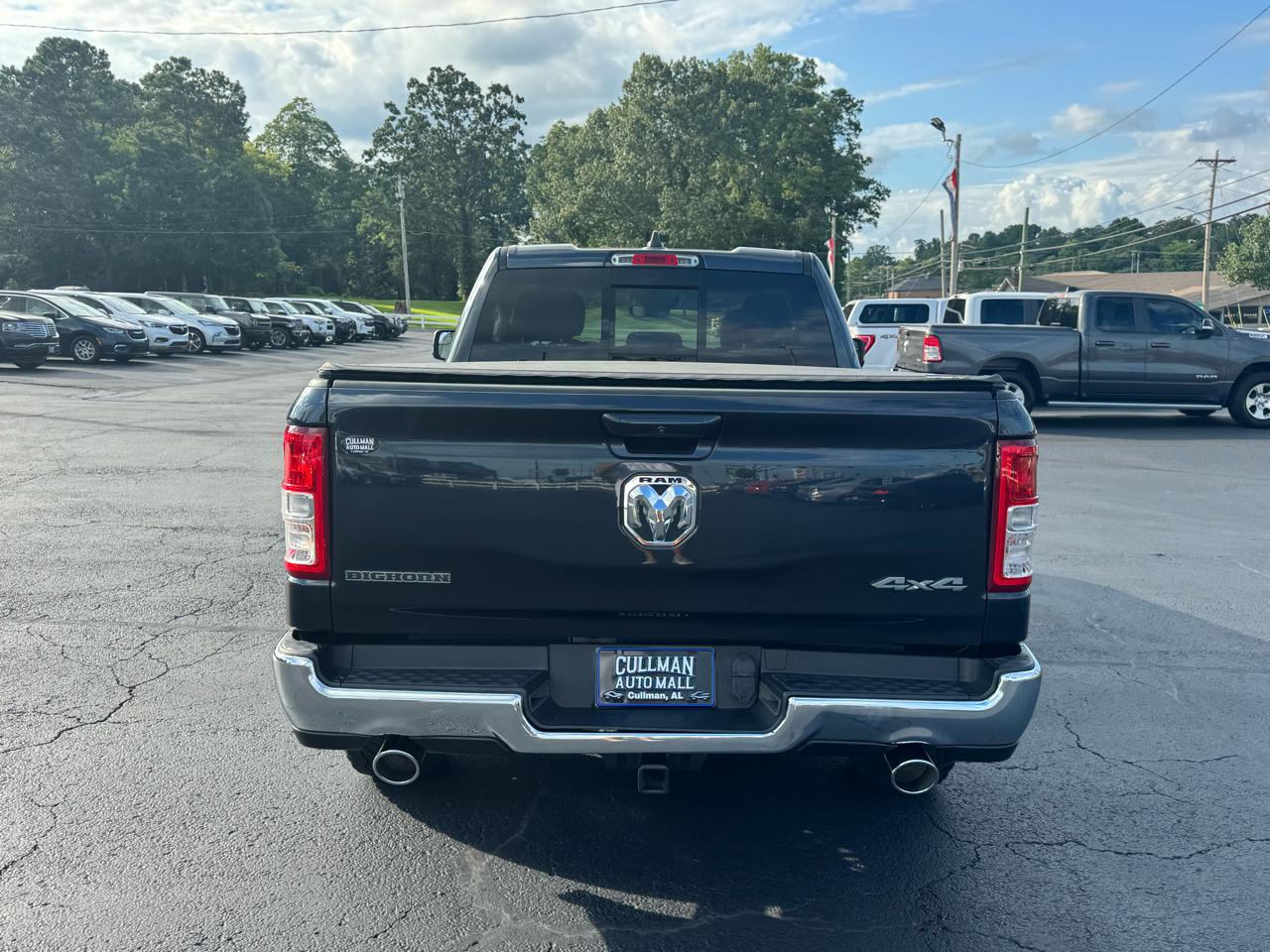 RAM 1500 Big Horn 4x4 Quad Cab 6'4" Box 2021