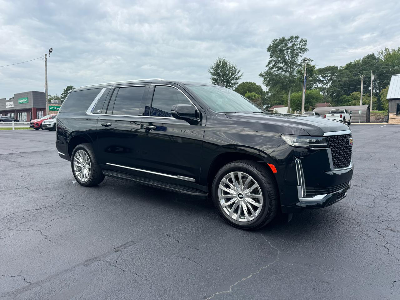 Cadillac Escalade ESV 4WD 4dr Premium Luxury 2023