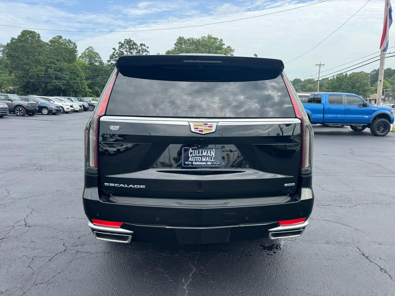 Cadillac Escalade ESV 4WD 4dr Premium Luxury 2023