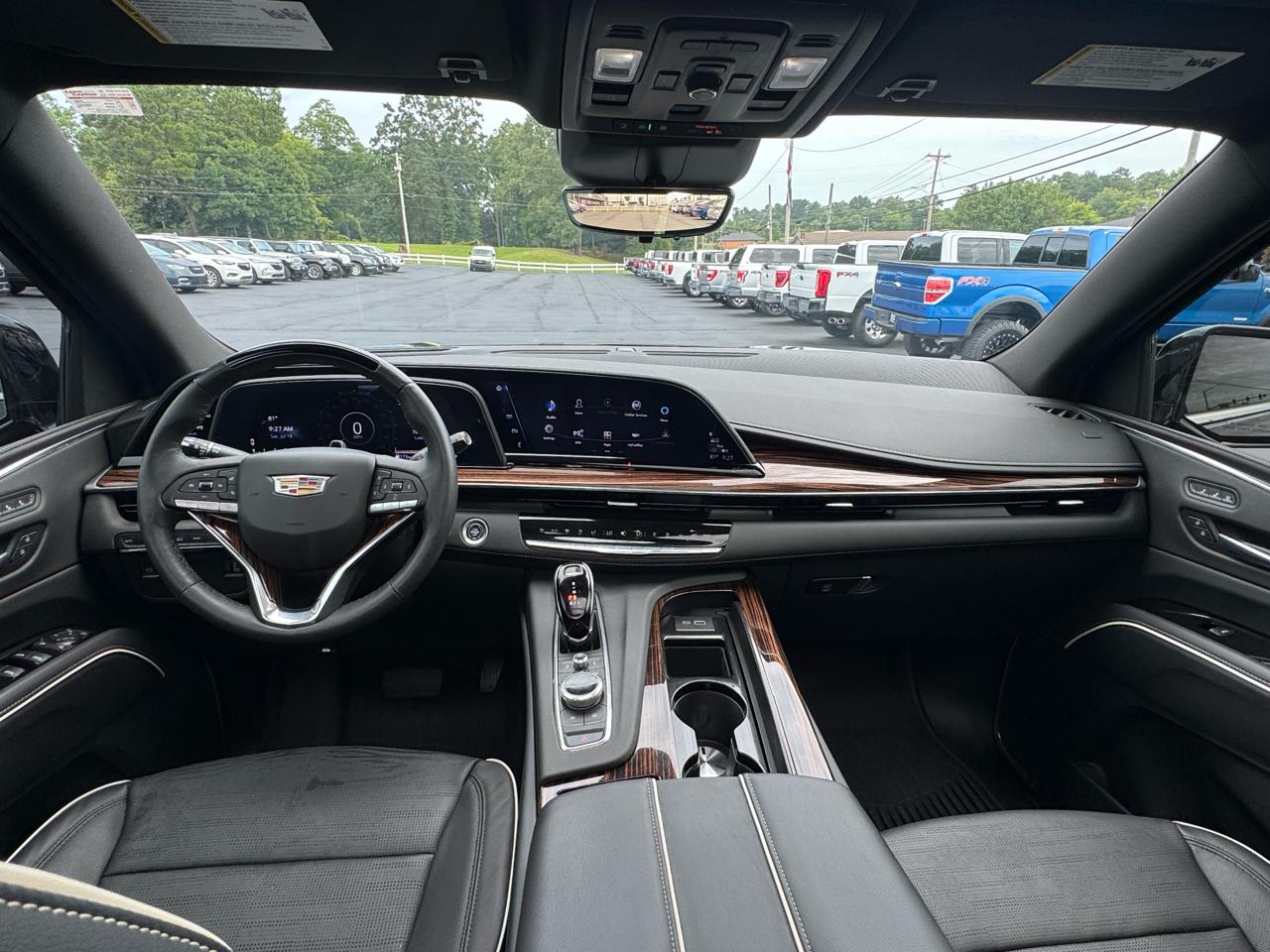 Cadillac Escalade ESV 4WD 4dr Premium Luxury 2023