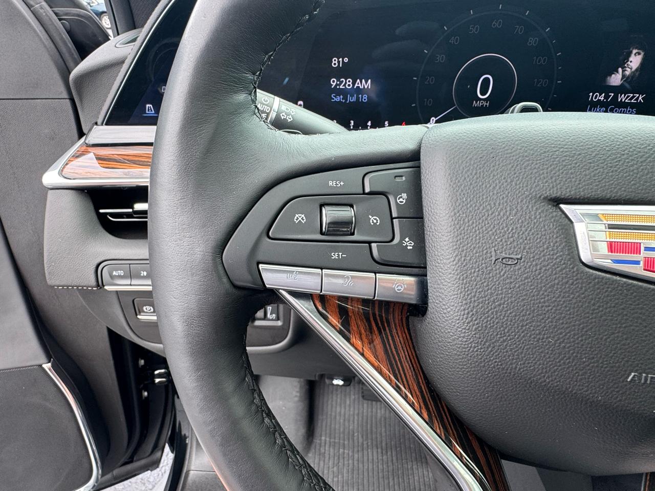 Cadillac Escalade ESV 4WD 4dr Premium Luxury 2023