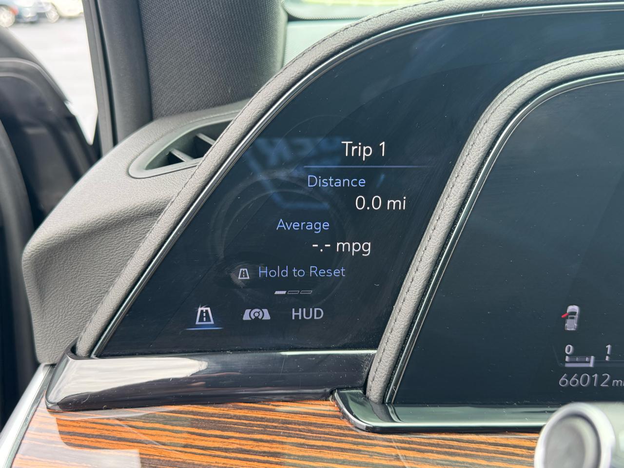 Cadillac Escalade ESV 4WD 4dr Premium Luxury 2023