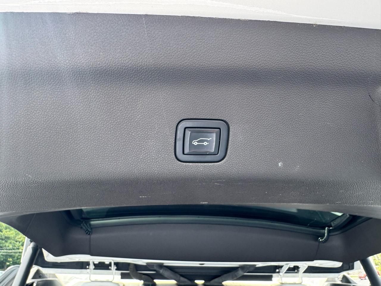 Chevrolet Tahoe 2WD 4dr LT 2021