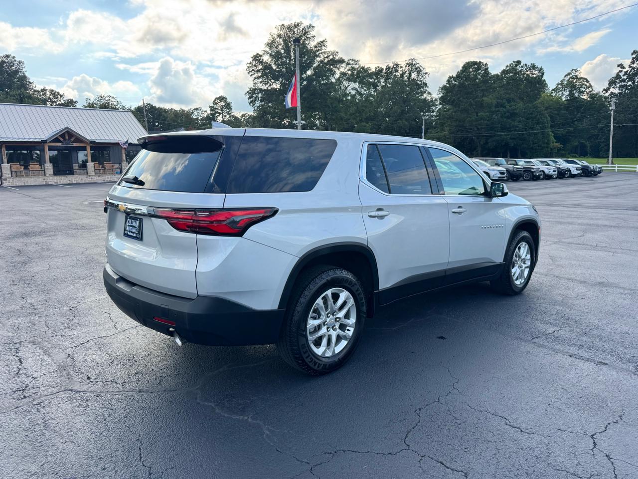 Chevrolet Traverse FWD 4dr LS w/1FL 2022