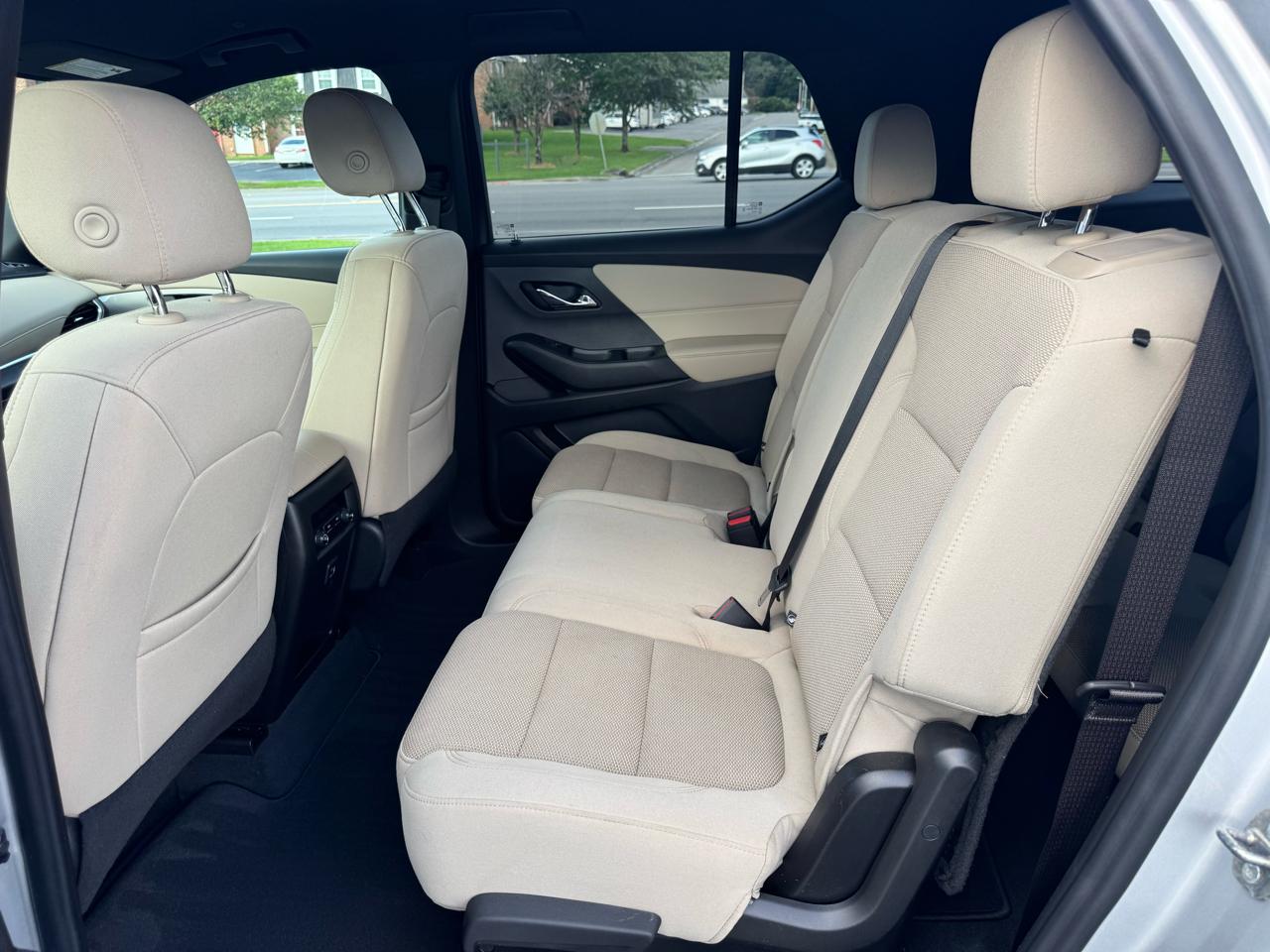 Chevrolet Traverse FWD 4dr LS w/1FL 2022