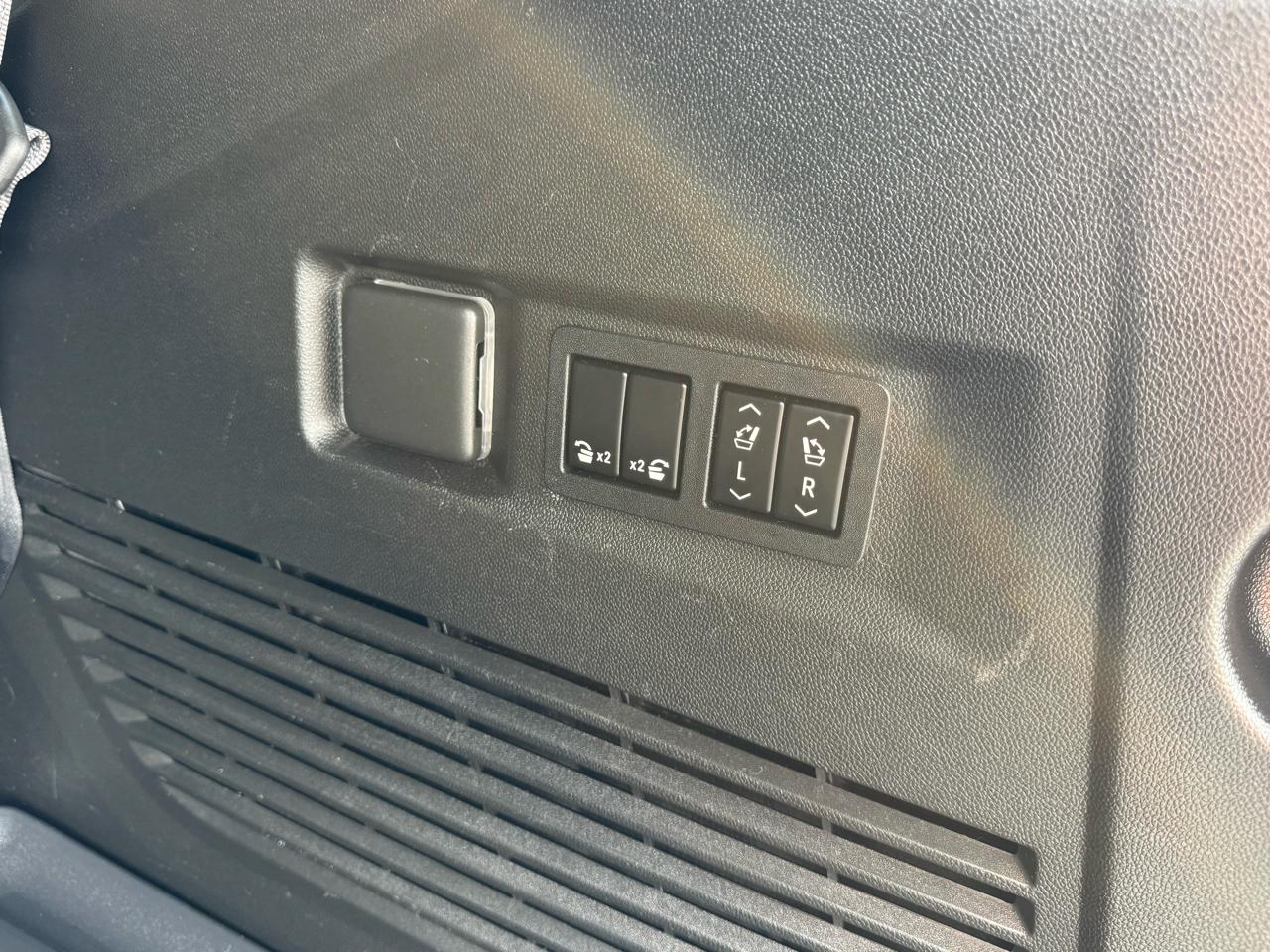 Chevrolet Tahoe 4WD 4dr Premier 2021