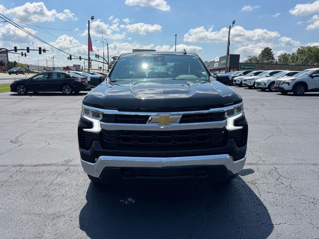 Chevrolet Silverado 1500 4WD Crew Cab 147" LT w/1LT 2025