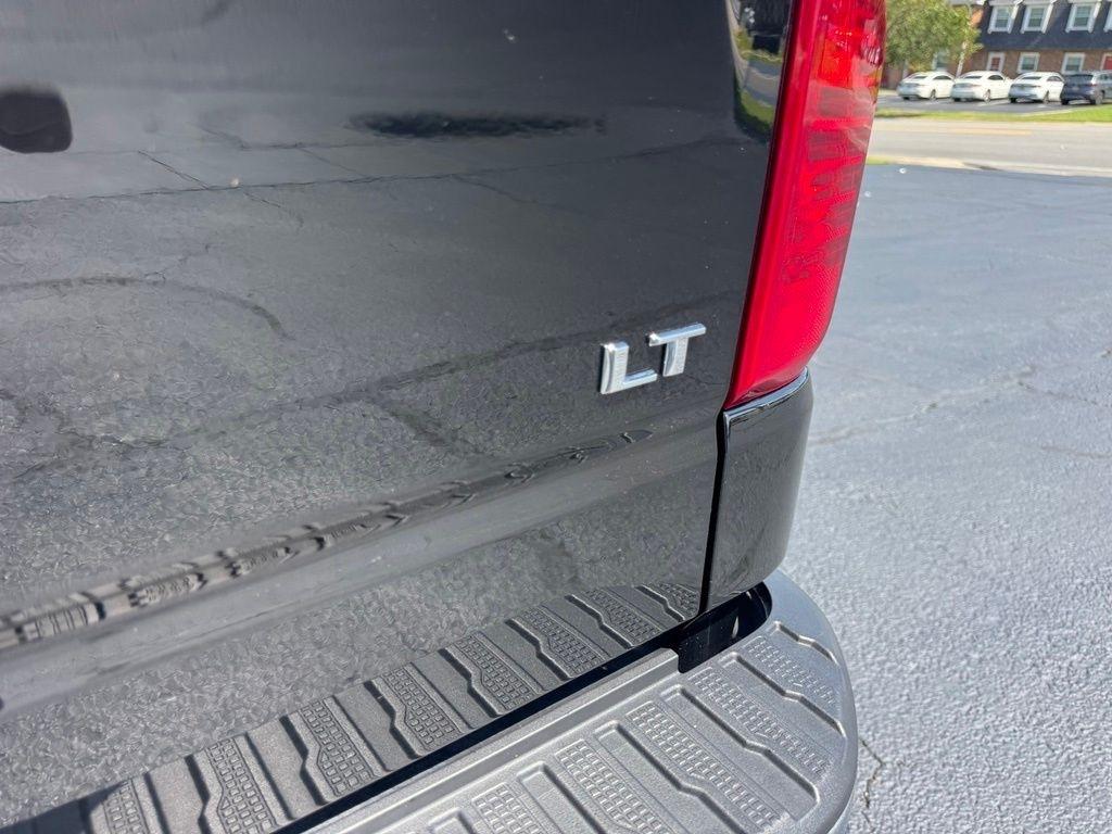 Chevrolet Silverado 1500 4WD Crew Cab 147" LT w/1LT 2025
