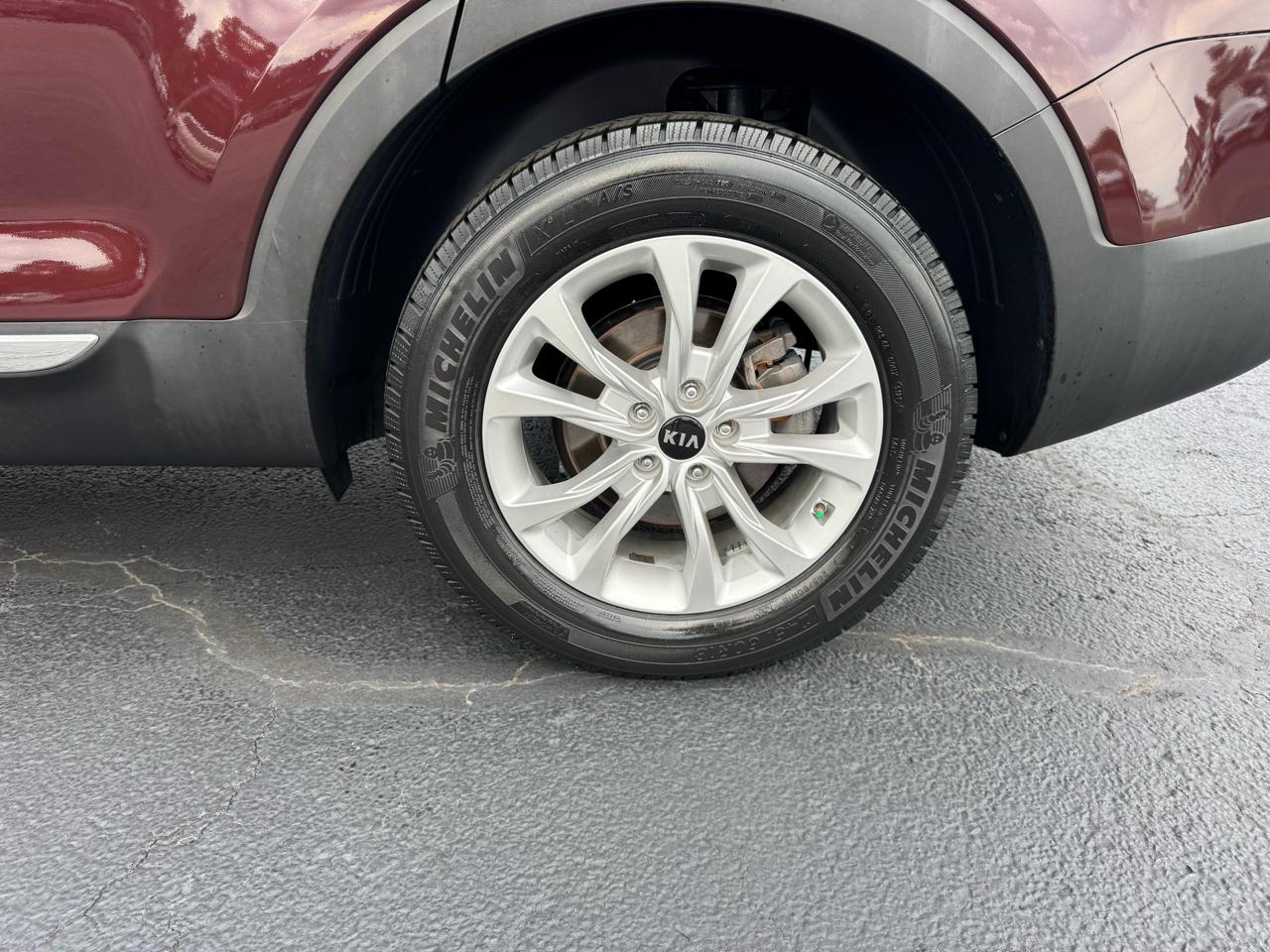 Kia Telluride LX FWD 2021