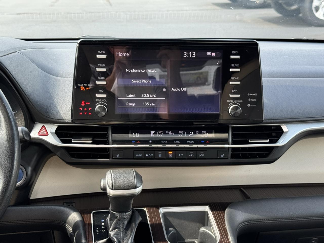 Toyota Sienna XLE FWD 8-Passenger (Natl) 2021