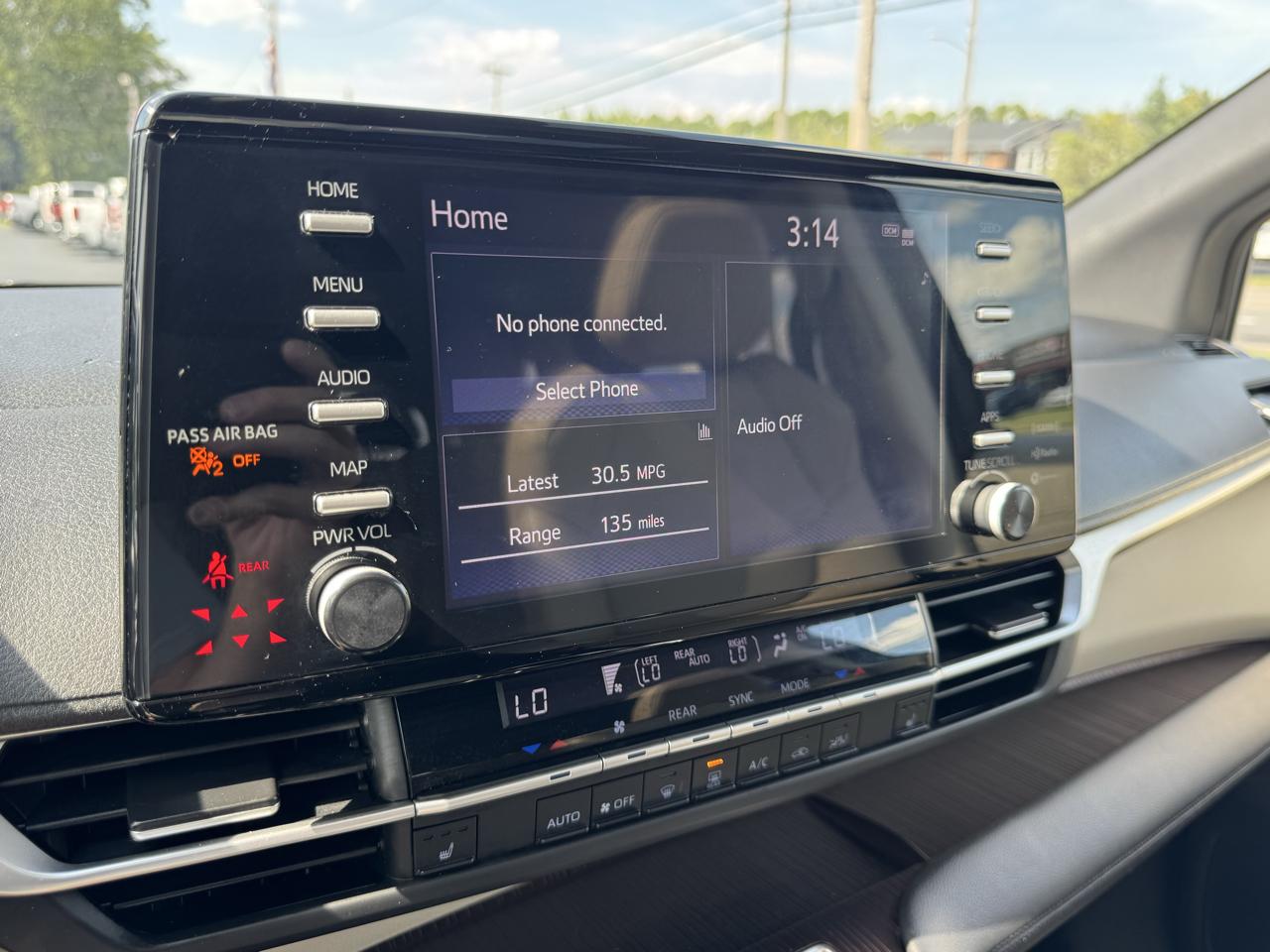 Toyota Sienna XLE FWD 8-Passenger (Natl) 2021