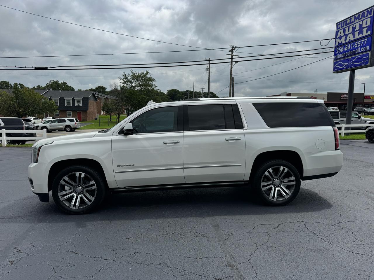 GMC Yukon XL 4WD 4dr Denali 2019
