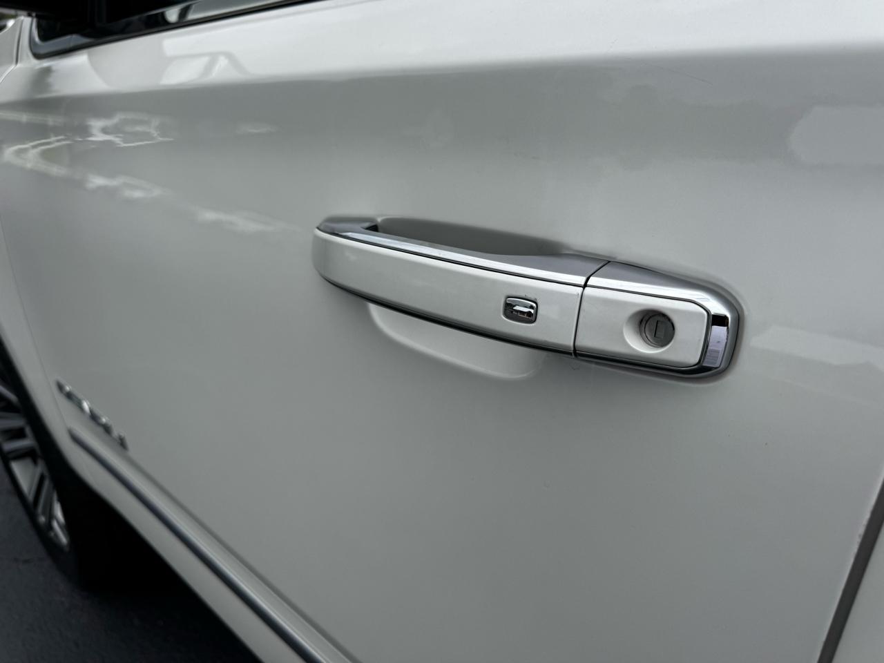 GMC Yukon XL 4WD 4dr Denali 2019