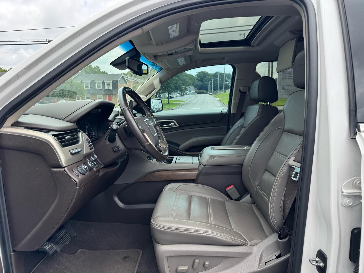 GMC Yukon XL 4WD 4dr Denali 2019