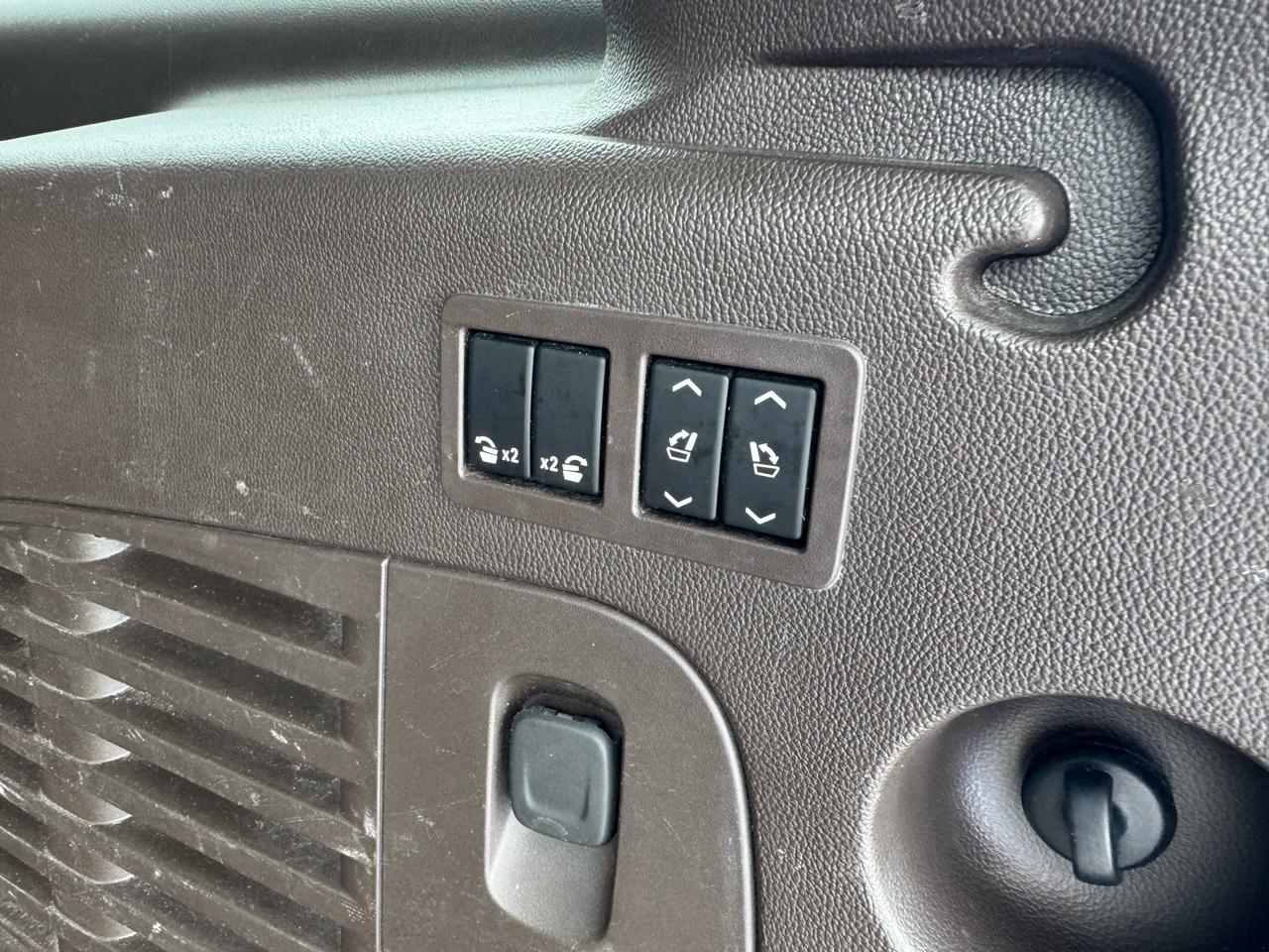GMC Yukon XL 4WD 4dr Denali 2019