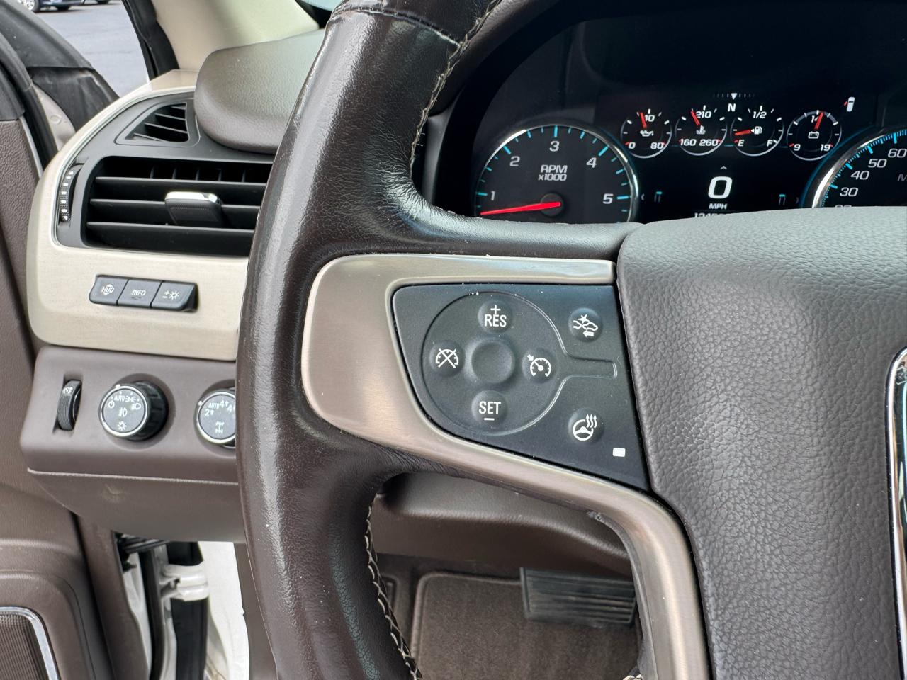 GMC Yukon XL 4WD 4dr Denali 2019