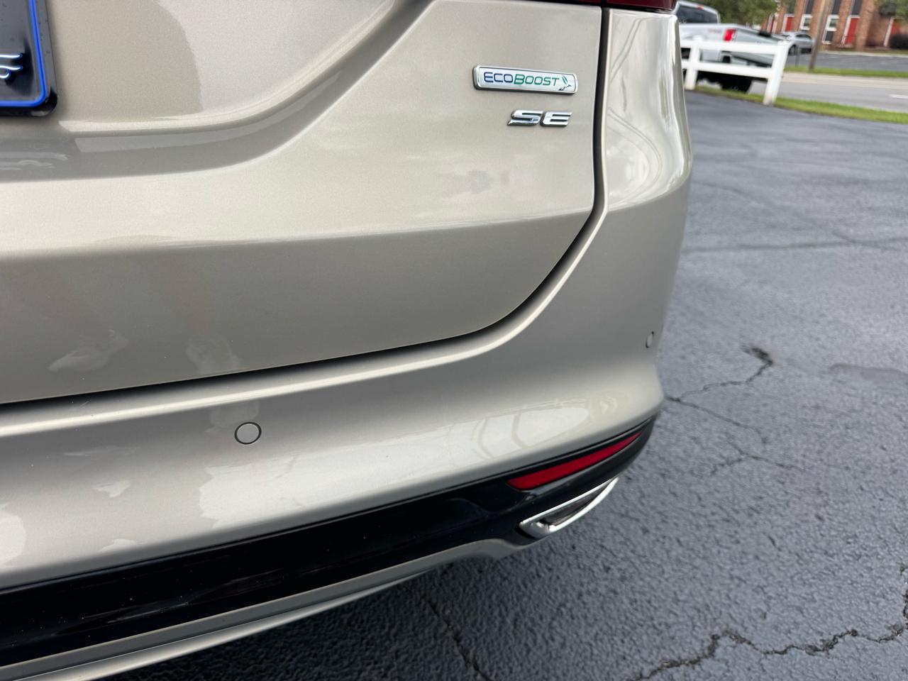 Ford Fusion 4dr Sdn SE FWD 2016