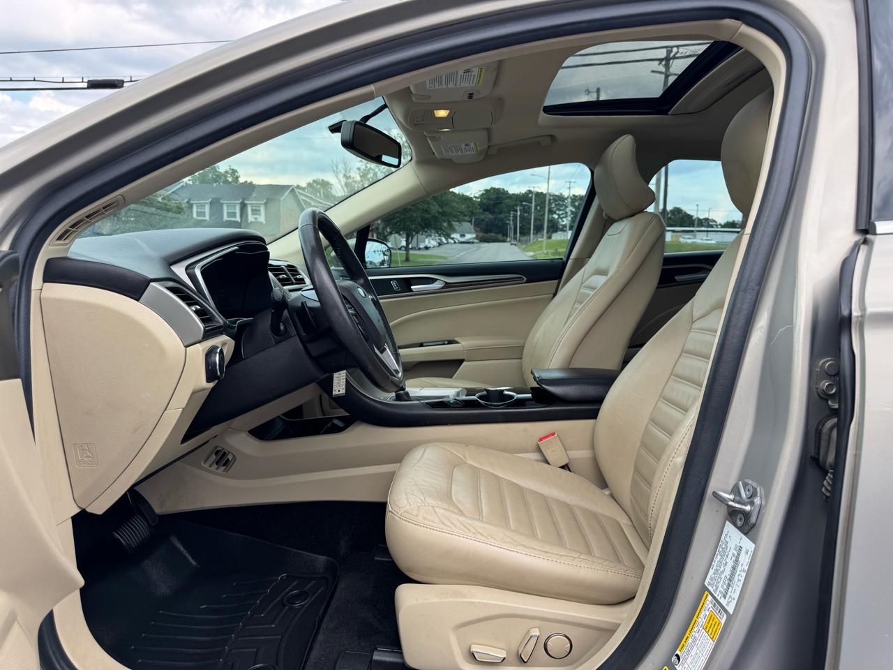 Ford Fusion 4dr Sdn SE FWD 2016