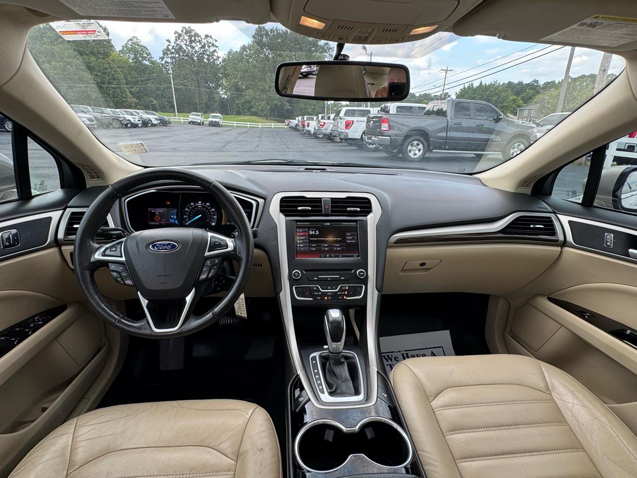 Ford Fusion 4dr Sdn SE FWD 2016