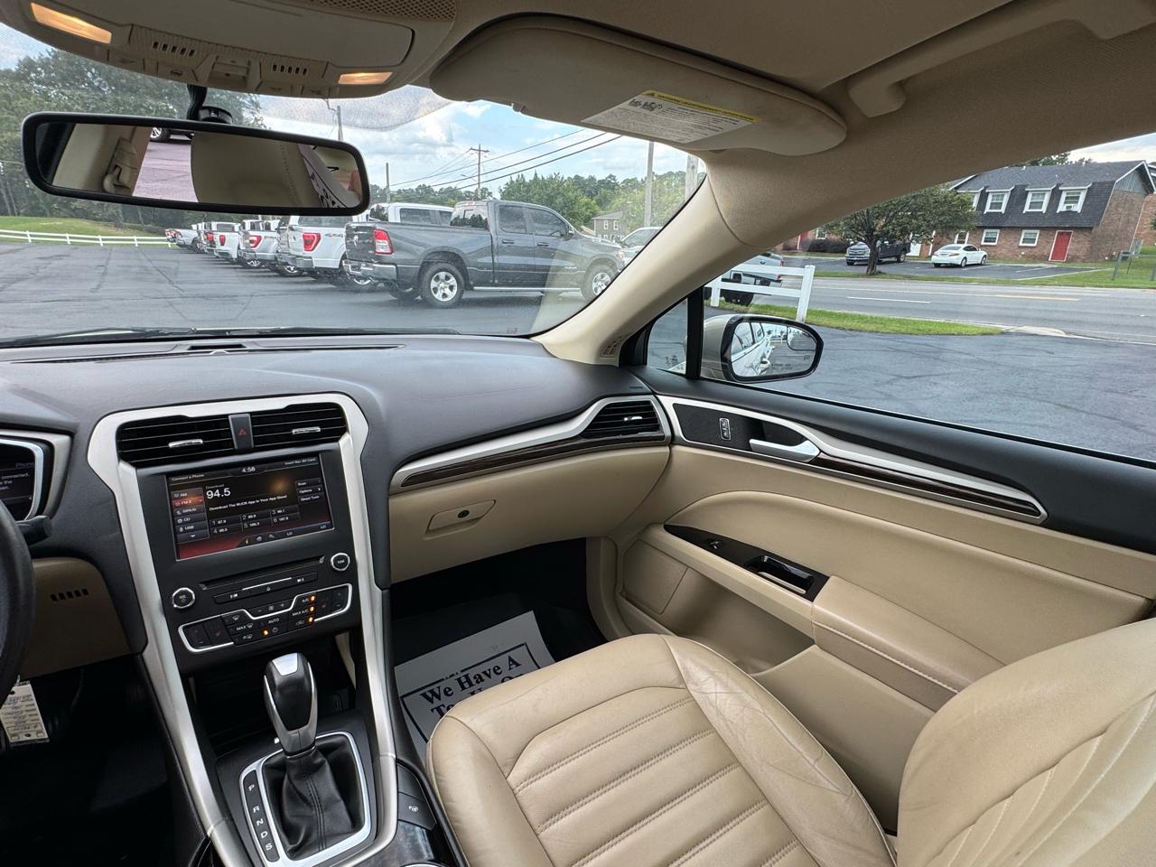 Ford Fusion 4dr Sdn SE FWD 2016