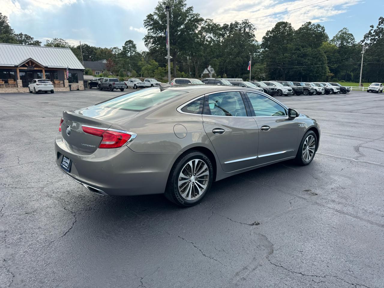 Buick LaCrosse 4dr Sdn Preferred FWD 2018