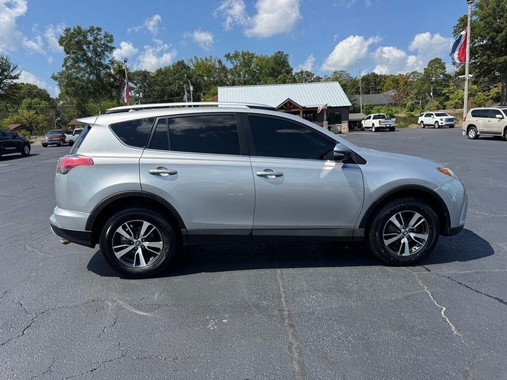 Toyota RAV4 AWD 4dr XLE (Natl) 2016