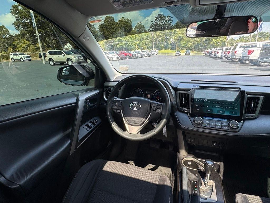 Toyota RAV4 AWD 4dr XLE (Natl) 2016