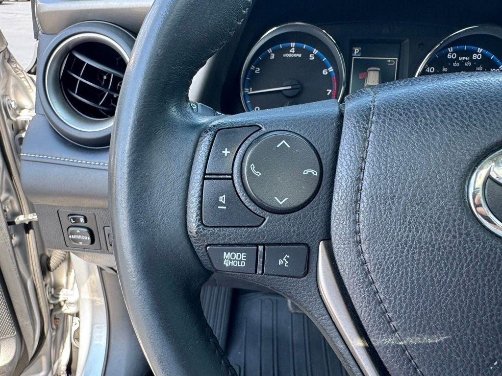 Toyota RAV4 AWD 4dr XLE (Natl) 2016