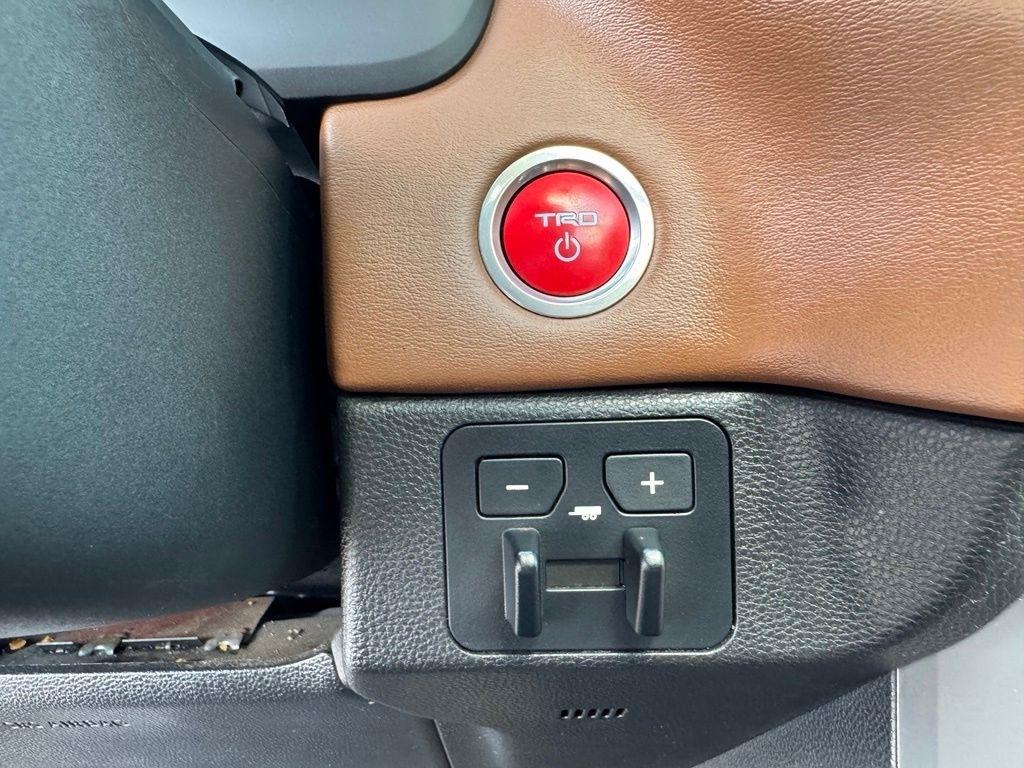 Toyota Tundra 4WD 1794 Edition Hybrid CrewMax 5.5' Bed (Natl) 2023