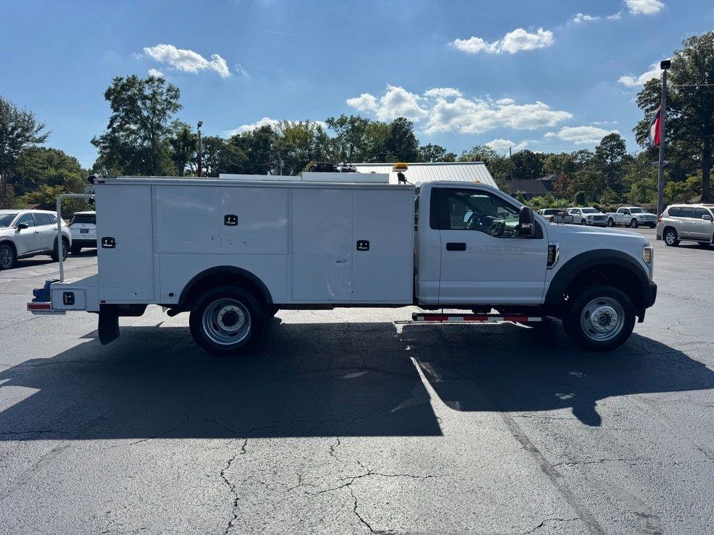 Ford Super Duty F-550 DRW XLT 4WD Reg Cab 145" WB 60" CA 2019