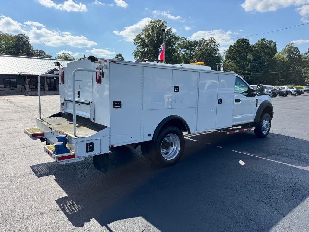 Ford Super Duty F-550 DRW XLT 4WD Reg Cab 145" WB 60" CA 2019