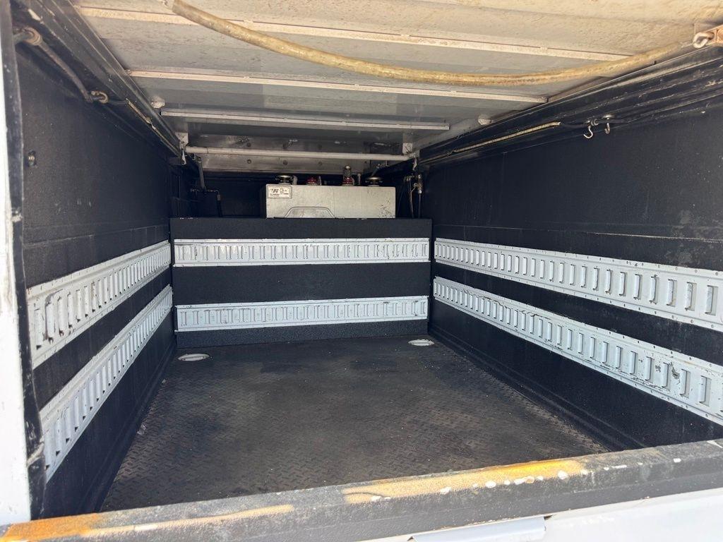 Ford Super Duty F-550 DRW XLT 4WD Reg Cab 145" WB 60" CA 2019